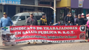 Trabajadores de salud en Cobija marchan frente a la Asamblea y mantienen paro indefinido por bono de vacunación