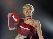 El día que Miley Cyrus apareció desnuda en un videoclip, dividió a su público y dejó atrás su imagen de chica Disney