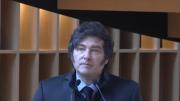 Nuevamente, Javier Milei evitó el escándalo de las coimas en un acto público: “No me importa ”