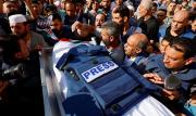 CINCO PERIODISTAS MUEREN EN UN BOMBARDEO EN GAZA: Ataque de Israel contra el hospital Nasser