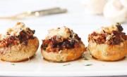 La receta de los champiñones rellenos de carne: una entrada elegante para acompañar la cena