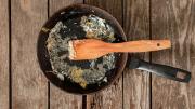 Cómo reutilizar una sartén oxidada y convertirla en un objeto decorativo para el hogar
