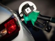 El consumo a dos velocidades se nota en la nafta: creció la venta de la premium por los patentamientos de autos 0 kilómetro
