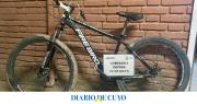 Hallaron una bicicleta que había sido robada a una mujer, el ladrón se dio a la fuga