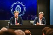 El gobierno de Javier Milei sube los encajes para sacar los pesos de la calle