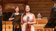 La violinista venezolana que compartió escenario con Coldplay y Luis Miguel: conócela aquí