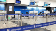 Vuelos de Aerolíneas Argentinas, afectados por paro de controladores aéreos