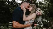 Una pulsera, una mirada y un anillo: Taylor Swift y Travis Kelce comprometidos