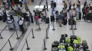 Cayó la cantidad de turistas y la salida de argentinos marcó récord en julio