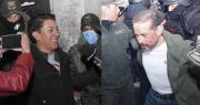 Justicia ordena detención domiciliaria para Camacho y libertad para Pumari en el caso por la crisis del 2019