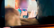 Video: alumnas colocaron una cámara oculta en el aula y descubrieron a su profesora robando