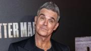 Una batalla judicial sacude a Robbie Williams: envuelto en polémica por uno de sus éxitos musicales