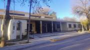 Golpeó a su profesor y lo dejó internado: un alumno tiene en vilo a todo un colegio en Cipolletti