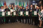 CRE RL DISTINGUIDA POR LA ALD EN EL BICENTENARIO: Es reconocida por su esfuerzo, entrega y compromiso