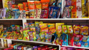 ¡Alerta sanitaria en EEUU! Retiran del mercado una popular golosina que podría enfermarte: así puedes identificarla