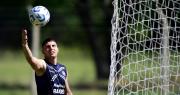 Ivo Mammini se queda en Barcelona para operarse pero necesita la autorización de Gimnasia