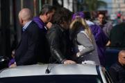 Le tiraron piedras a Javier Milei y a su hermana durante la caravana por Lomas de Zamora