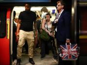 Londres pide a sus pasajeros: Por favor, pónganse los auriculares. Gracias.