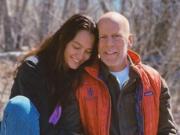 La esposa de Bruce Willis dice que el actor goza de buena salud, pero que le falla el cerebro y pierde el lenguaje