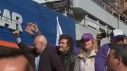 VIDEO. Así fue el momento del ataque a Milei y la comitiva presidencial en Lomas de Zamora