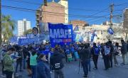 Docentes de Santa Fe marcharon contra las reformas de Pullaro: Salarios dignos