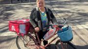 Reparte pedidos, iba a ser desalojada, se quebró en vivo en Radio Nihuil y la solidaridad la sorprendió