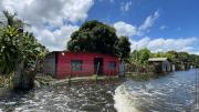 Habitantes de La Laja denuncian cobro de bolsas de comida para damnificados – Correo del Caroní