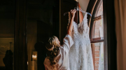 Con las manos vacías: la razón por la que varias novias se quedaron sin su vestido en EE.UU.