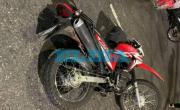 Tragedia en La Plata: un repartidor chocó con su moto y murió 