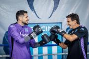 Arias y Costas se calzaron los guantes de boxeo y dejaron un mensaje de unidad