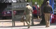 Presumen que sujeto que atacó con un martillo y un cuchillo a su expareja huyó a La Paz