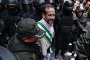 Camacho enfrenta dos audiencias para modificar su situación legal