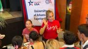 Diez universidades de EE.UU. exponen oportunidades para bolivianos en la Feria EducationUSA en Santa Cruz