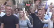 Video: La Libertad Avanza cerró la campaña con incidentes en Corrientes y Karina Milei fue evacuada