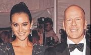 La emoción de la mujer de Bruce Willis