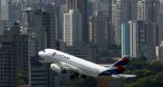 Confirman vuelos entre Bariloche y Brasil: autorizan a una aerolínea a operar de forma regular