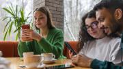 El desencanto joven que sacude la democracia: ¿puede la política reconquistar a la Generación Z?
