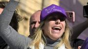 Karina Milei se retira de acto de campaña en medio de peleas