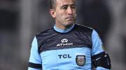 Polémica por el arbitraje de Luis Lobo Medina en Instituto vs. Independiente: planchazo para roja, pero no cobró nada