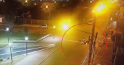 Video: un impactante choque de motos en Ensenada quedó registrado en las cámaras de seguridad