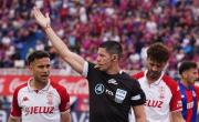 El tremendo codazo en San Lorenzo vs. Huracán que terminó en roja y desató enojo en el clásico