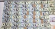 Detienen en la frontera con Chile a tres bolivianos con medio millón de dólares