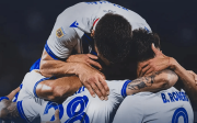 Vélez aplasta a Lanús y se sube a la cima en el Clausura argentino