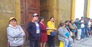 Trabajadores en Salud exigen pago del bono vacunación en puertas de la Asamblea Legislativa