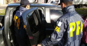 Designaron al tribunal que juzgará a los policías federales acusados del robo de $20.000.000 en Vallecito
