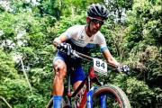 Álvaro Macías va por el título del Campeonato Tucumano de mountain bike