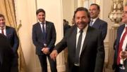 VIDEO. Gustavo Sáenz cantó a capela frente a gobernadores en el Teatro Colón para reclamar federalismo
