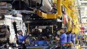 Producción automotriz: sigue por el piso