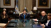 El Gobierno desmintió que esté en pausa el plan para que no se necesite visa para ir a Estados Unidos