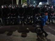 Con un mensaje por handy, Milei felicitó a las fuerzas de seguridad por el acto de LLA en Moreno: El mejor operativo de la historia